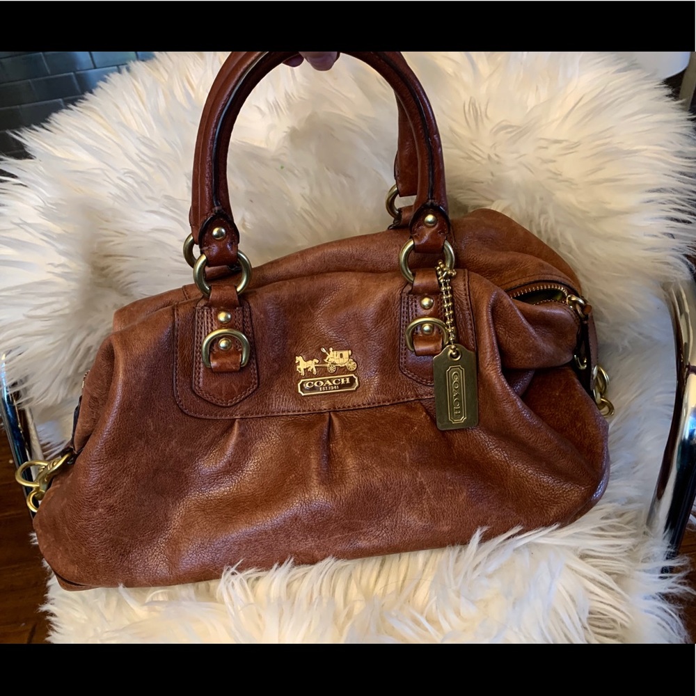 Authentic coach leather bag with gold plated tag
